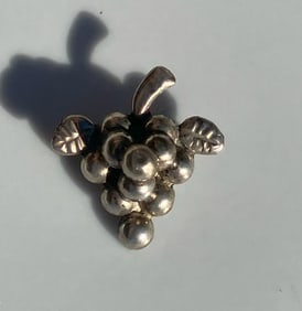 Vintage silver Pin