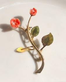 Vintage Coral Brooch Pin