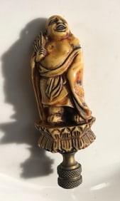 Resin Figurine Lamp Finial