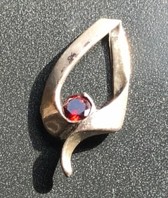 Silver Leaf Pendant with Red Gem