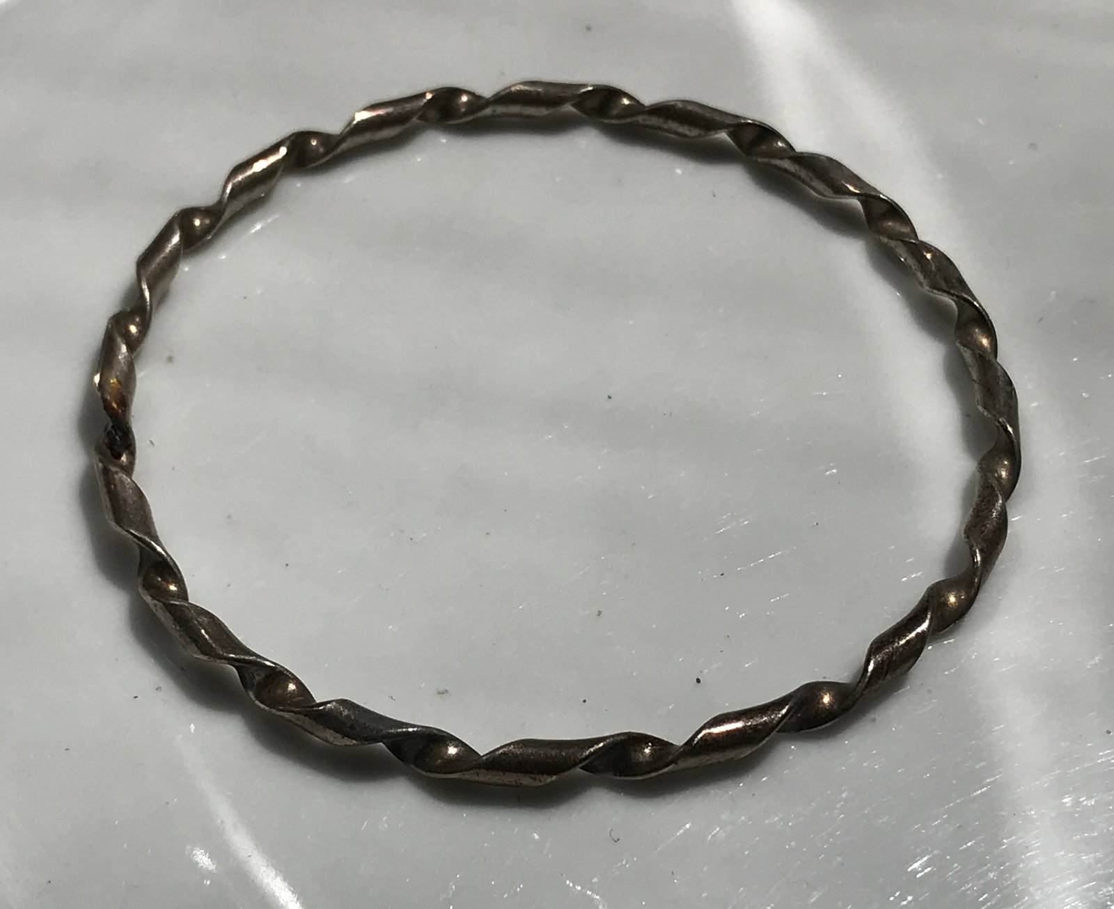 thin silver bracelet, 1 piece, twisted design: thin silver bracelet, 1 piece, twisted design