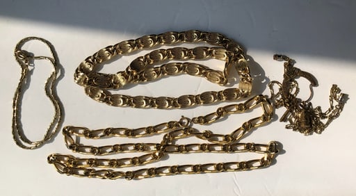 Gold Color Chain Set