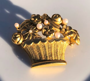 Vintage Carol Lee Brooch Pin