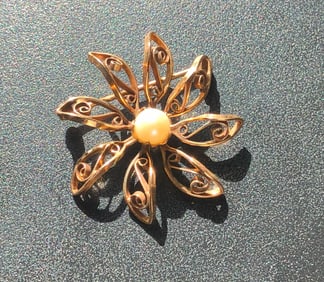 Vintage Gold Filled Brooch Pin