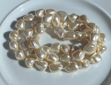 Baroque Faux Pearl Necklace