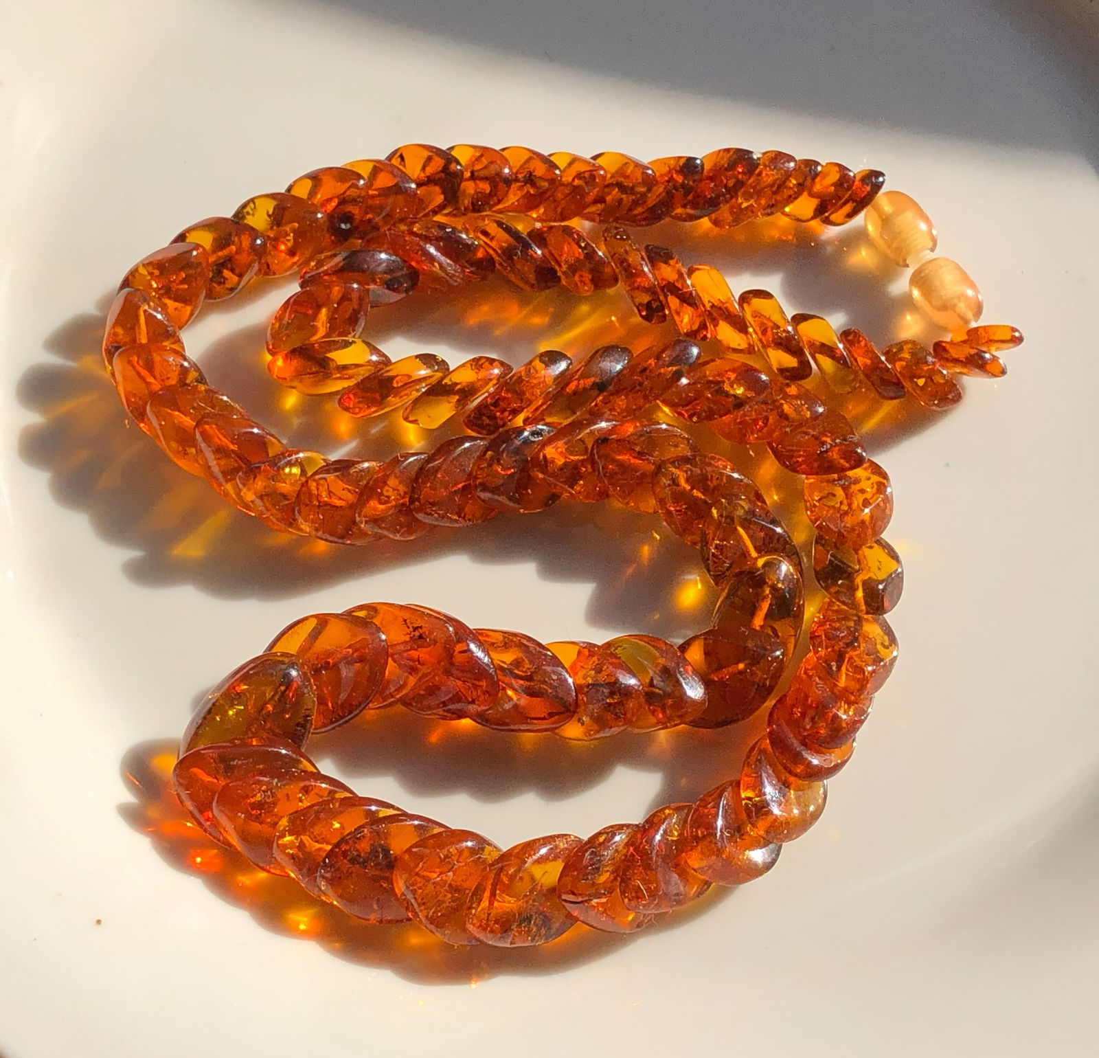 Vintage Amber Necklace: Vintage Amber Necklace