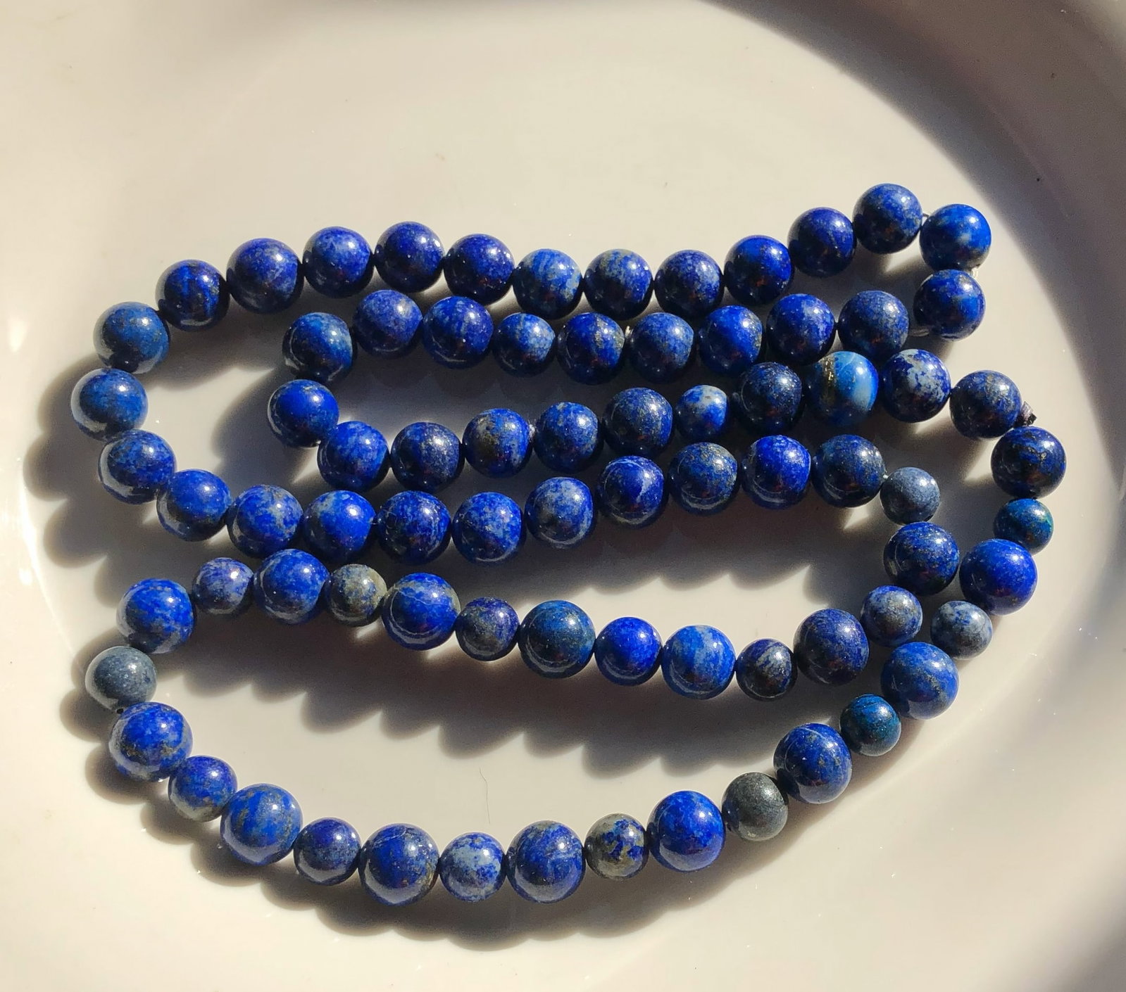 Vintage Lapis Necklace: Vintage Lapis Necklace, Size of each bead: 10mm