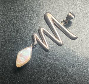 Silver Pendant with Pearl