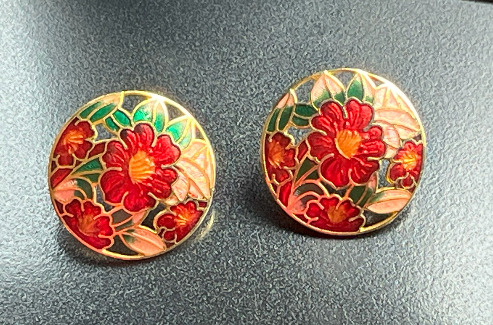 Pair of Earrings: Pair of Earrings