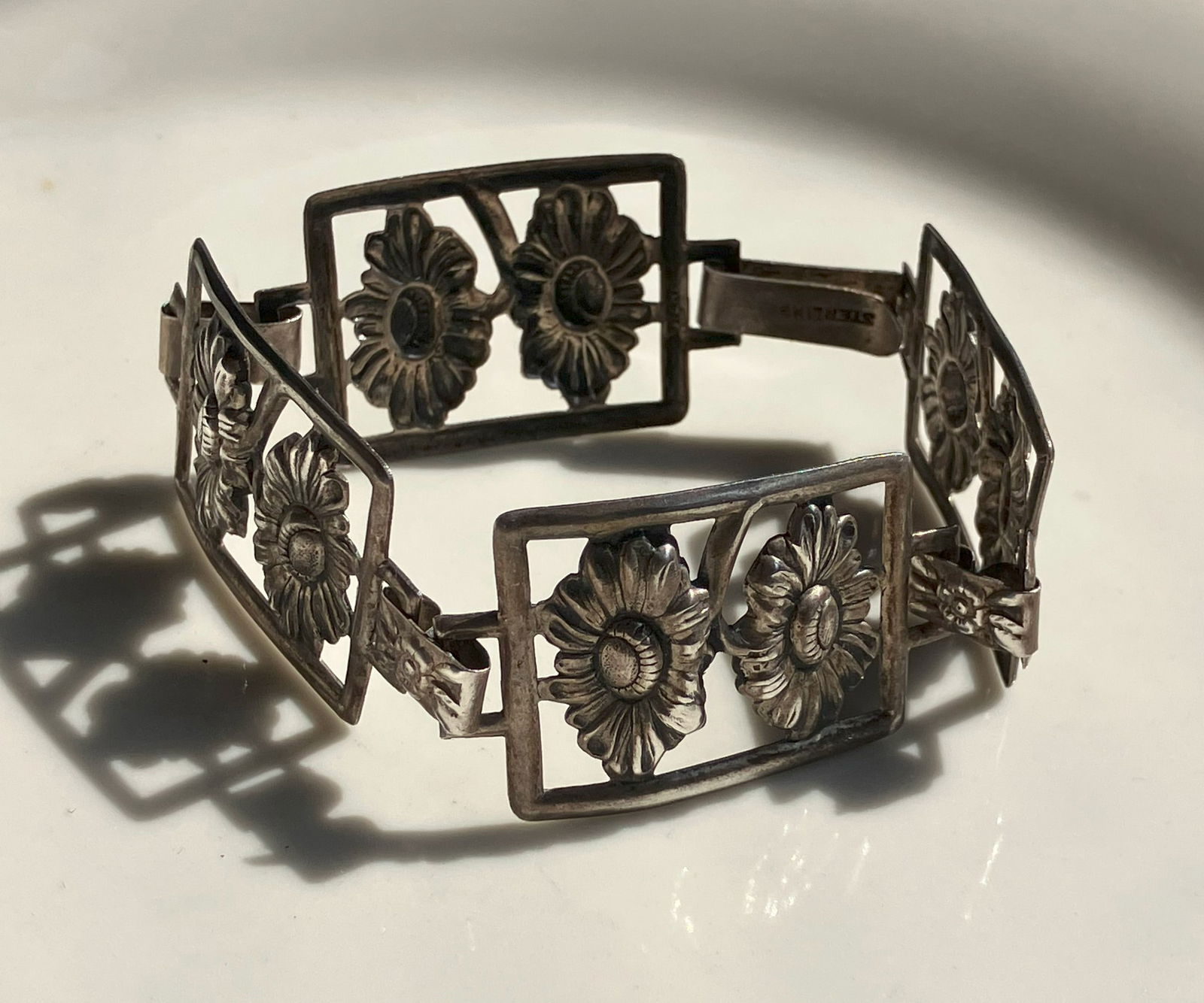 Vintage Silver Bracelet: Vintage Silver Bracelet