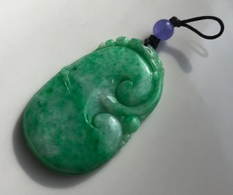 Vintage Green Jadeite Ruyi Pendant