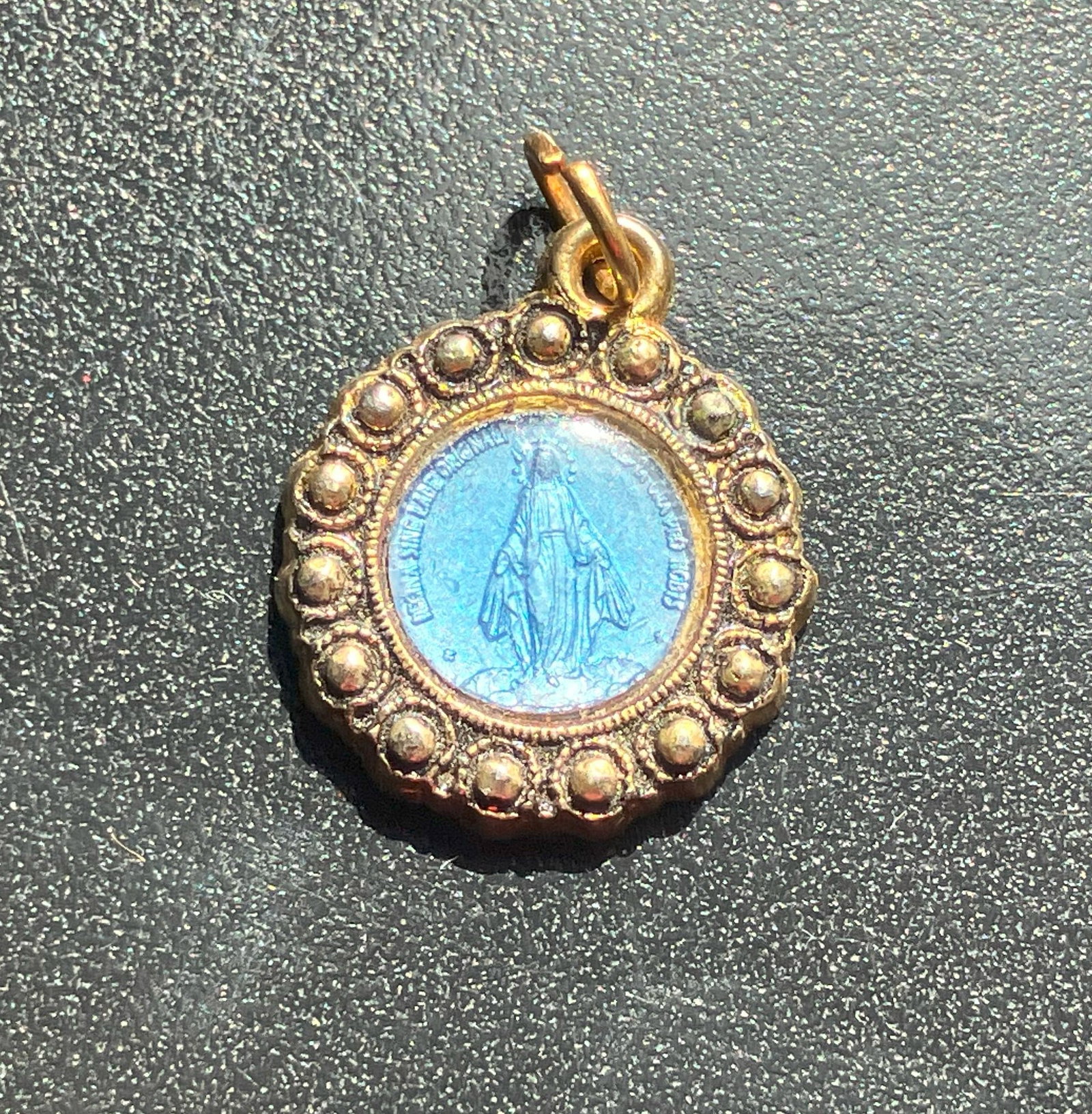 Vintae Pendant: Vintae Pendant