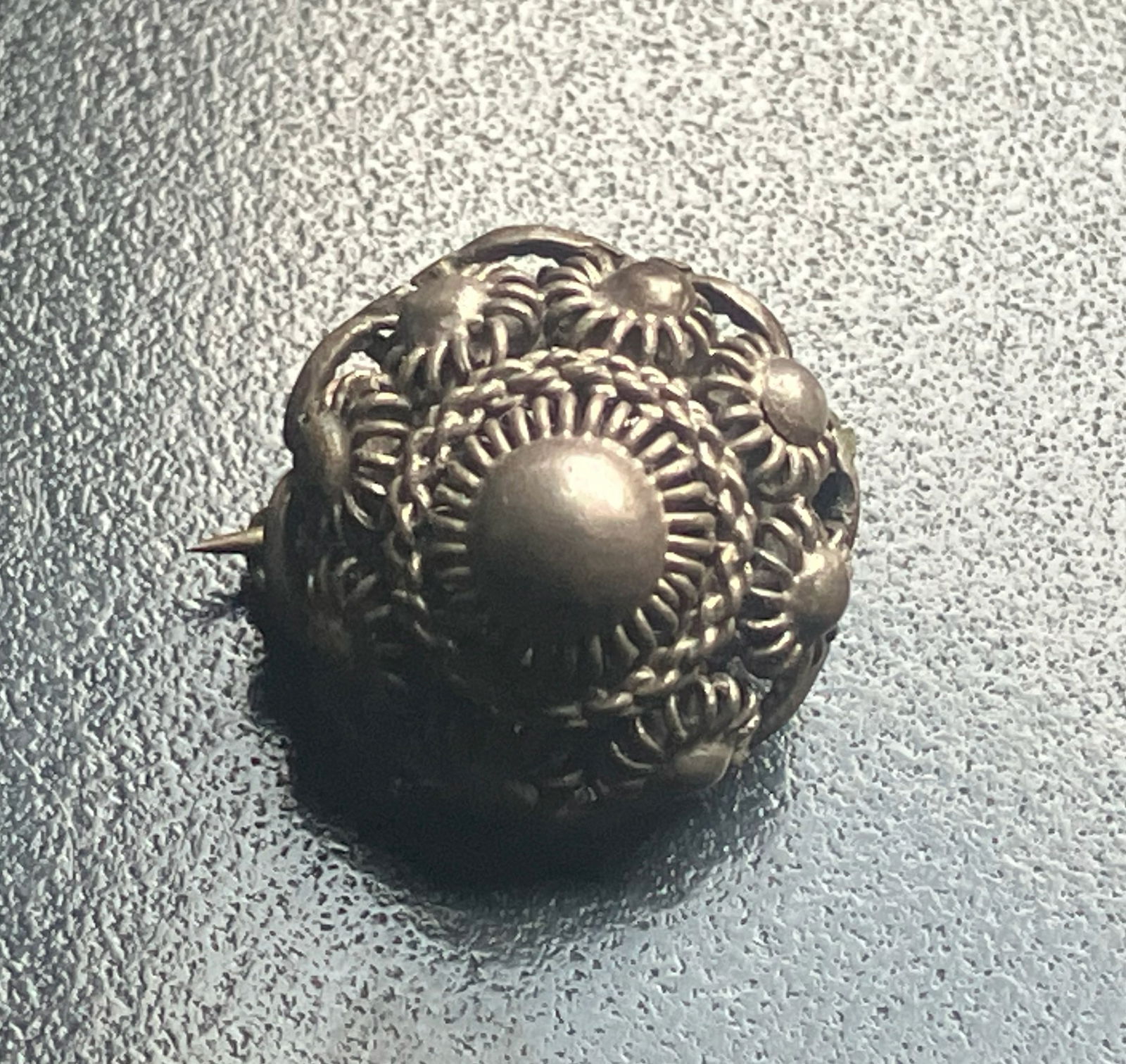 Vintage Silver Brooch: A beautifully crafted vintage Silver brooch with intricate detailing, Size:0.75".