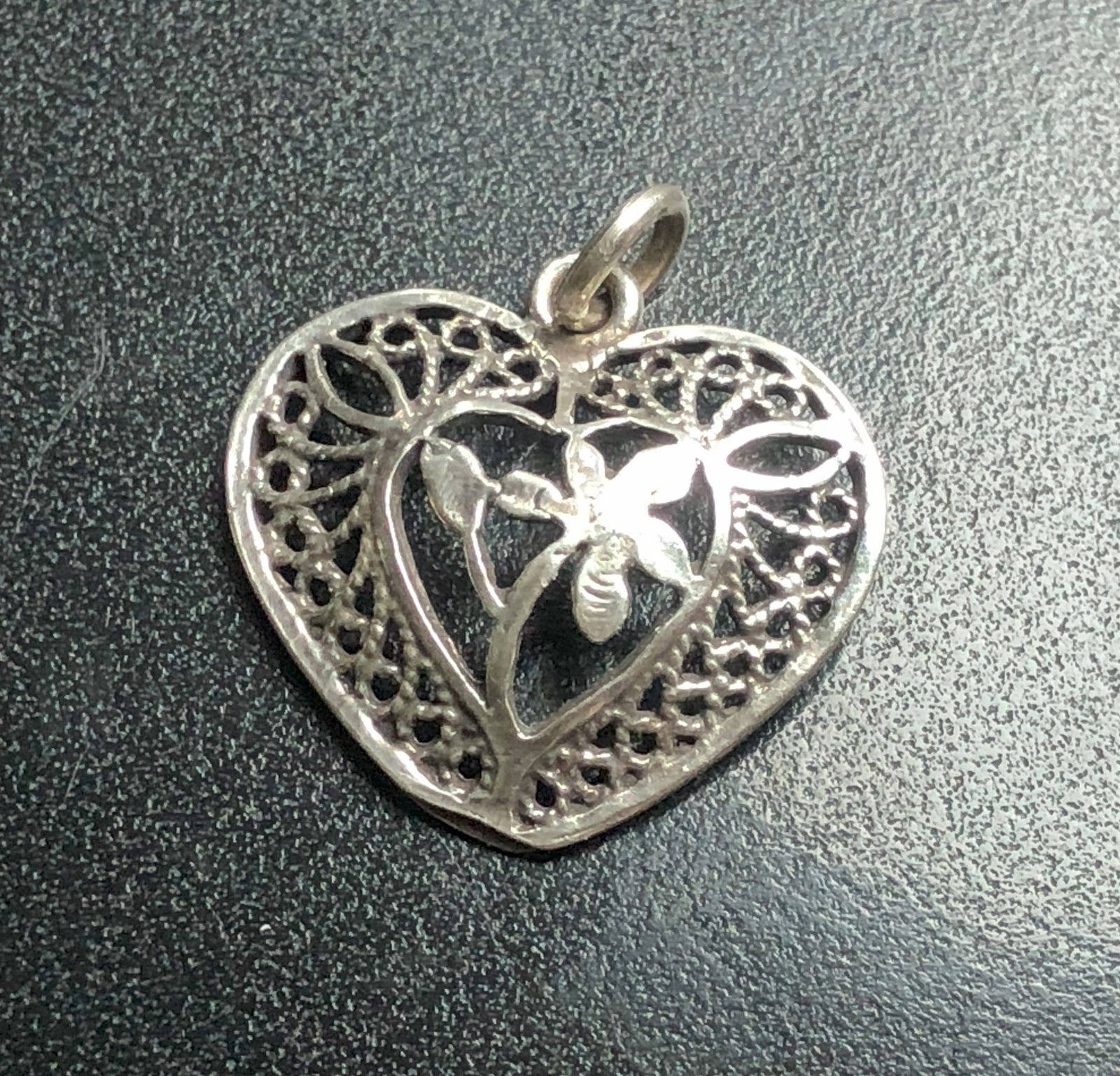 Vintage Silver Pendant: Vintage Silver Pendant