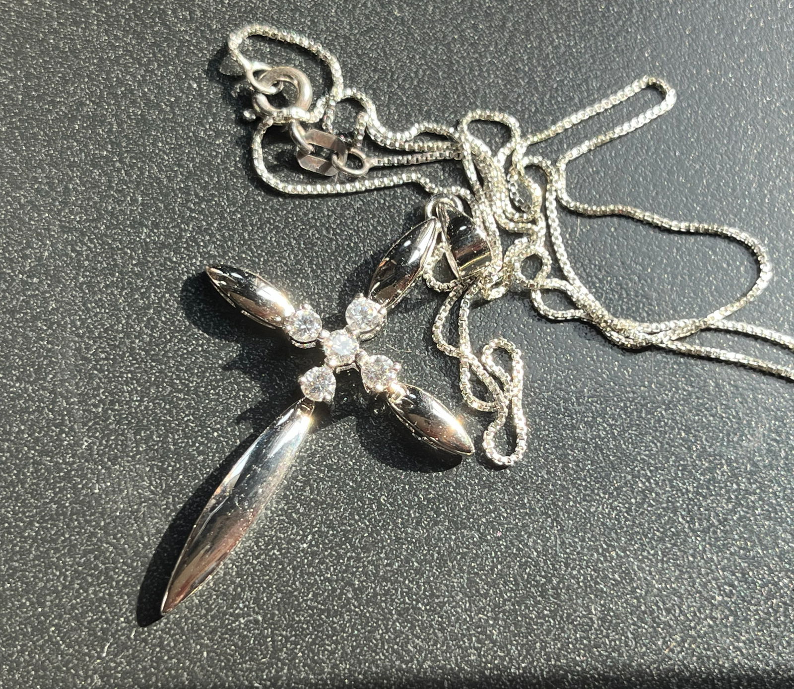 Vintage Silver Pendant Necklace: Vintage Silver Pendant Necklace