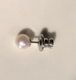 Vintage Pearl Pin
