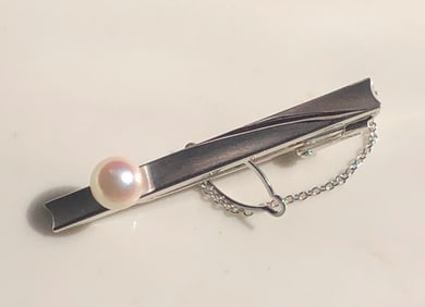 Vintage silver Pearl Tie clasp