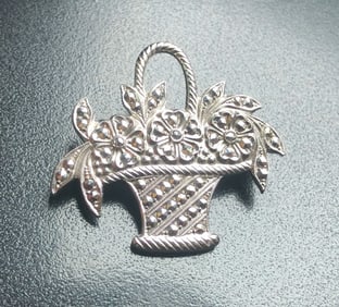 Vintage Silver Brooch Pin