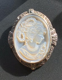 Vintage Silver Cameo Brooch Pin