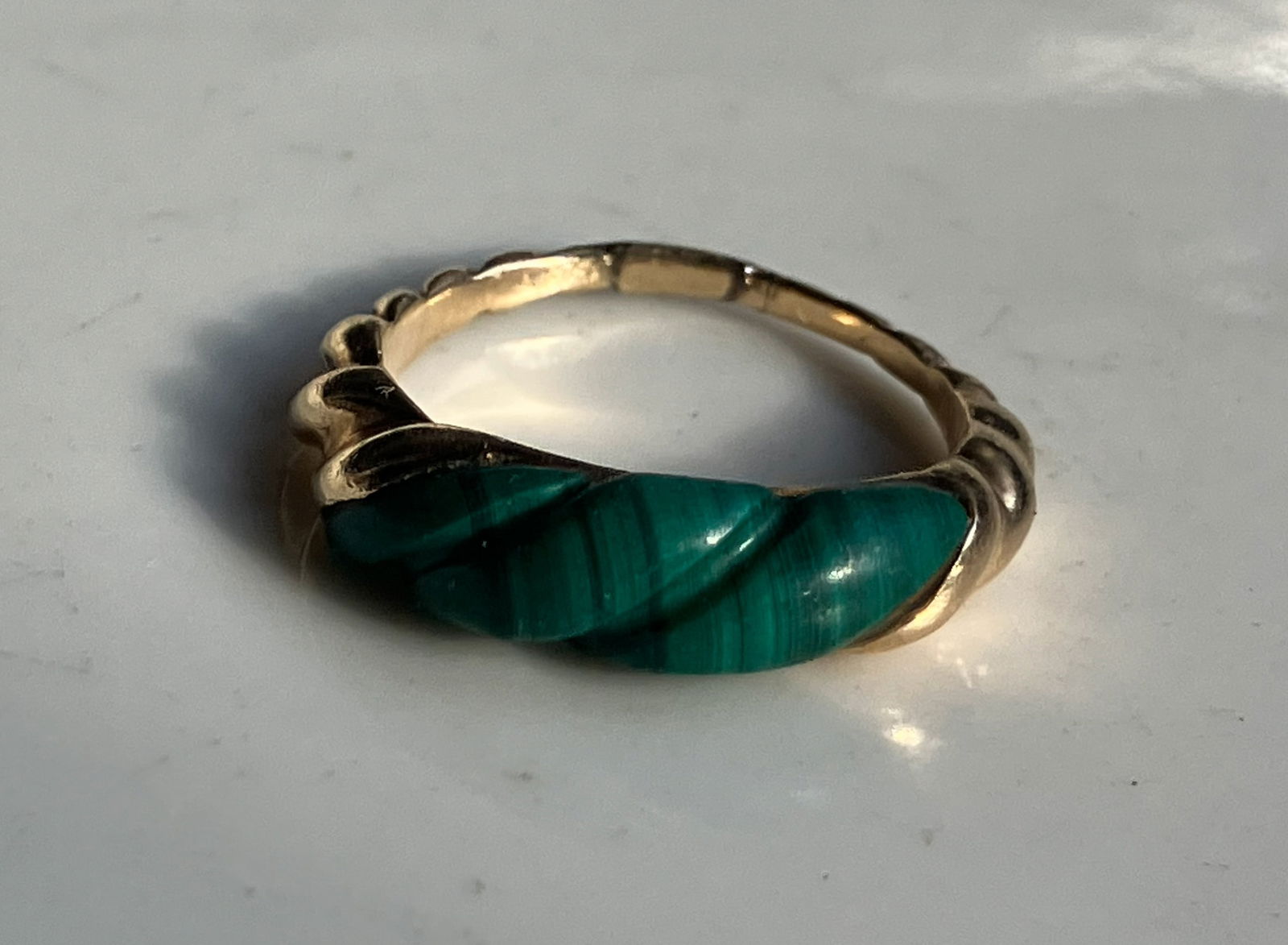 14K Gold Malachite Ring: 14K Gold Malachite Ring, weight 3.8g, Size 6