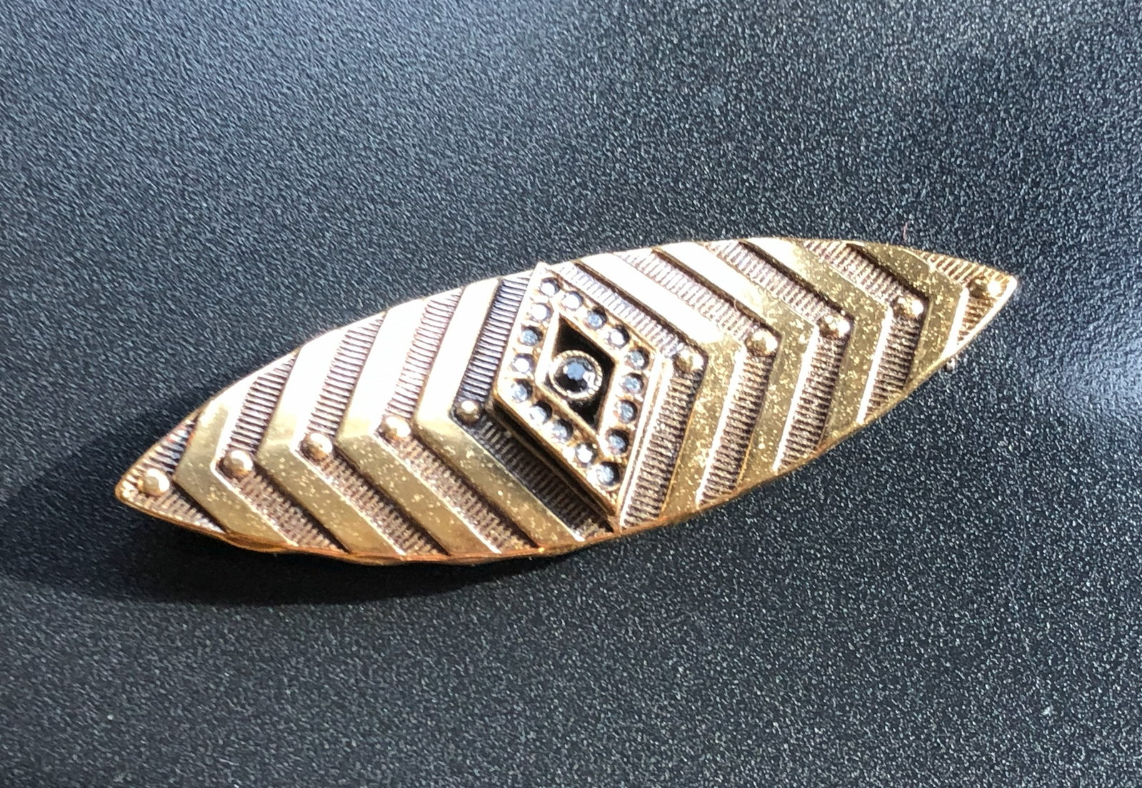 Vintage Brooch Pin: Vintage Brooch Pin