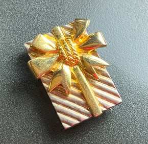 Vintage Brooch Pin