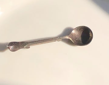 Vintage Silver Brooch Pin