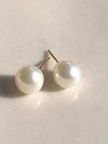 Pair of 14K Gold Pearl Earrings