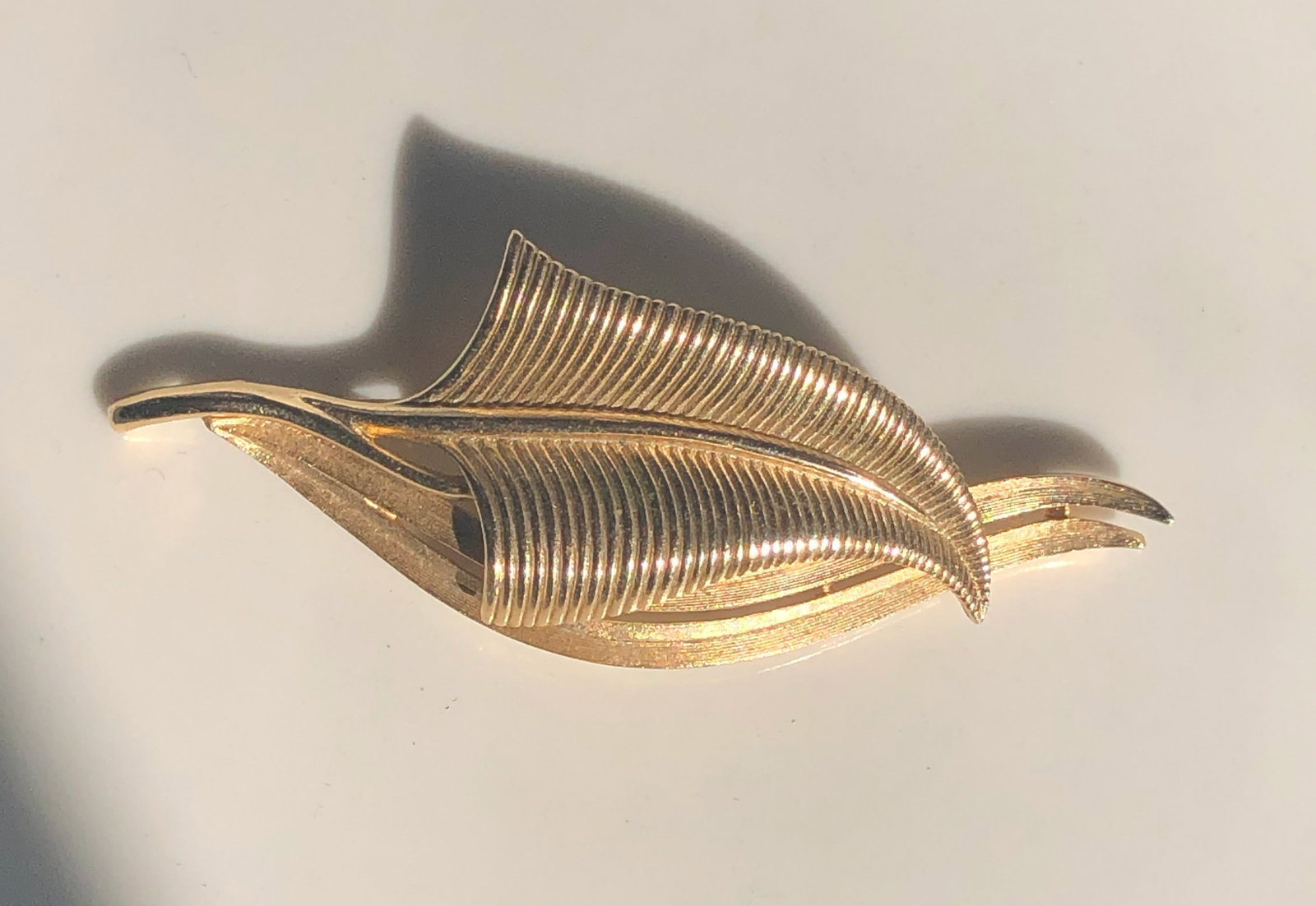 Vintage Brooch Pin: Vintage Brooch Pin