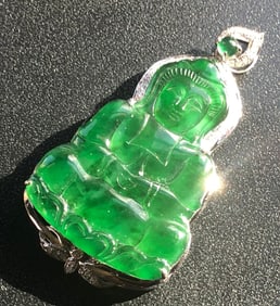 18K gold diamond Natural Jadeite Pendant