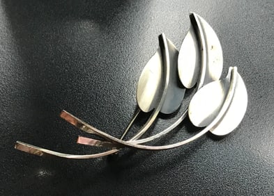 Vintage silver Brooch Pin