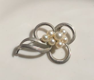 Vintage Silver Sea Pearl Brooch Pin