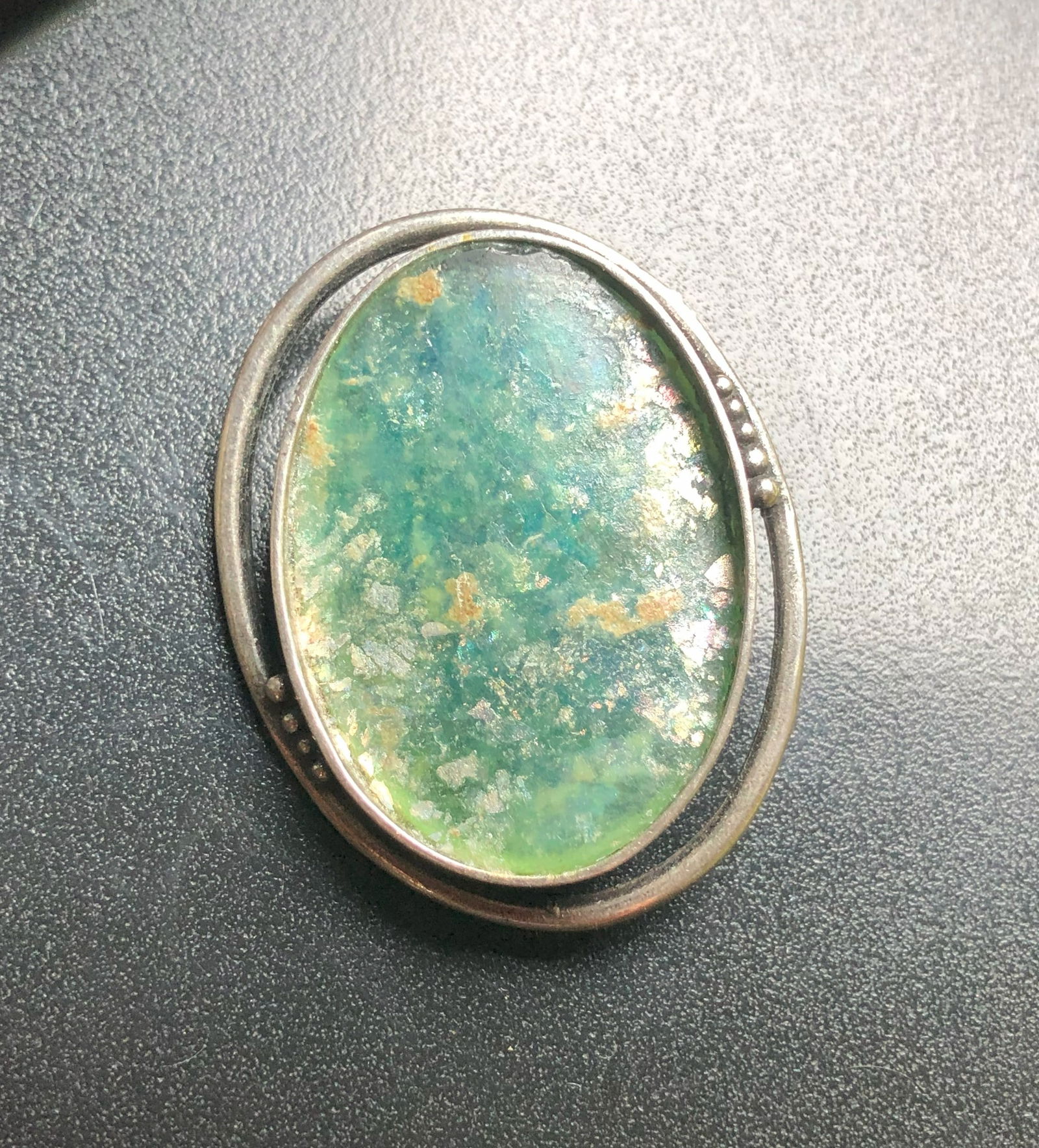 Vintage Silver Pendant and Brooch Pin: Vintage Silver Pendant and Brooch Pin