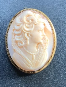 Vintage Silver Cameo Brooch