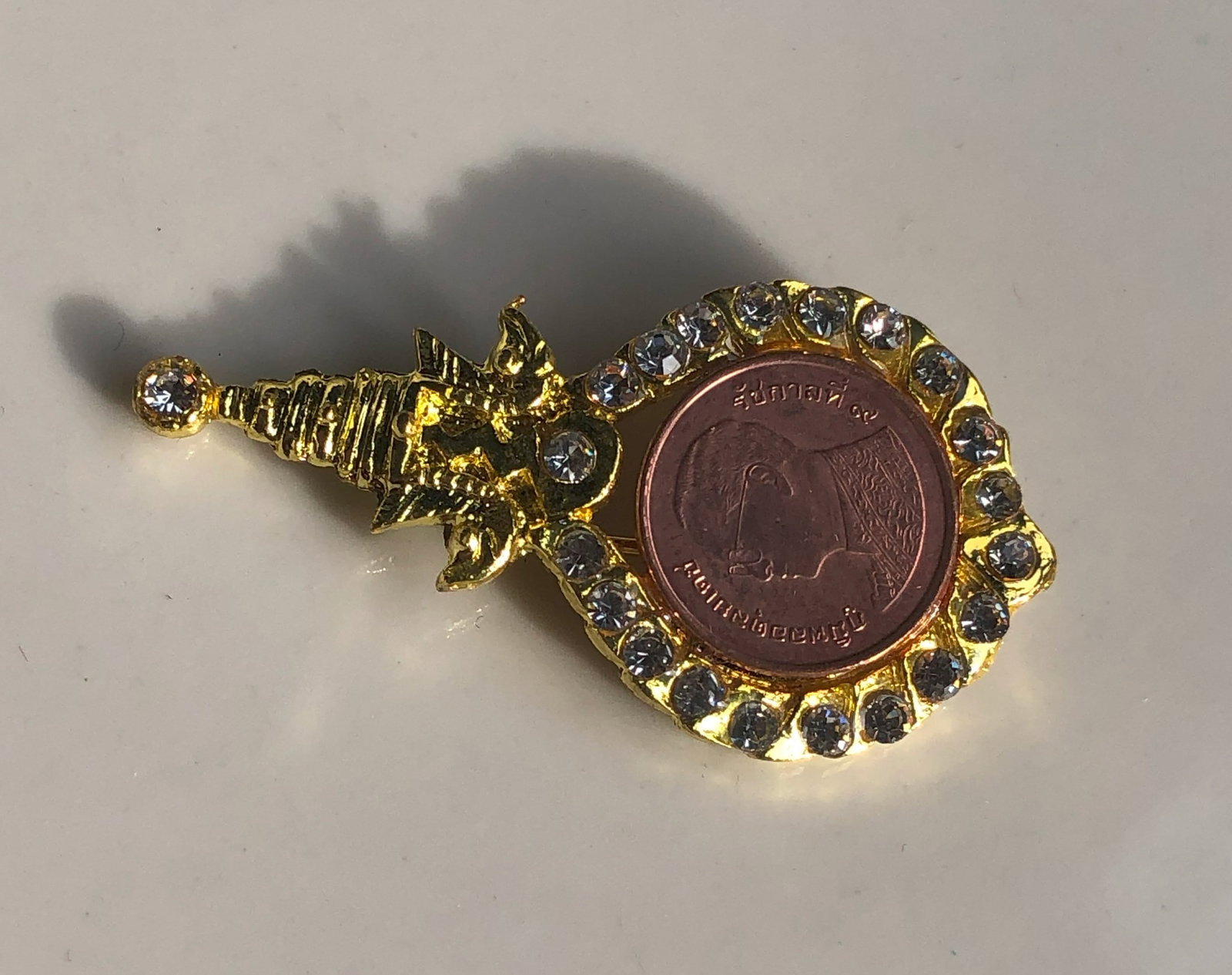 Vintage Brooch Pin: Vintage Brooch Pin