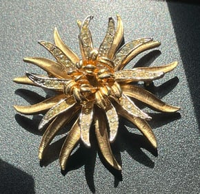 Vintage Brooch Pin