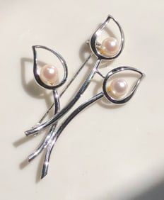 Vintage Silver Sea Pearl Brooch Pin
