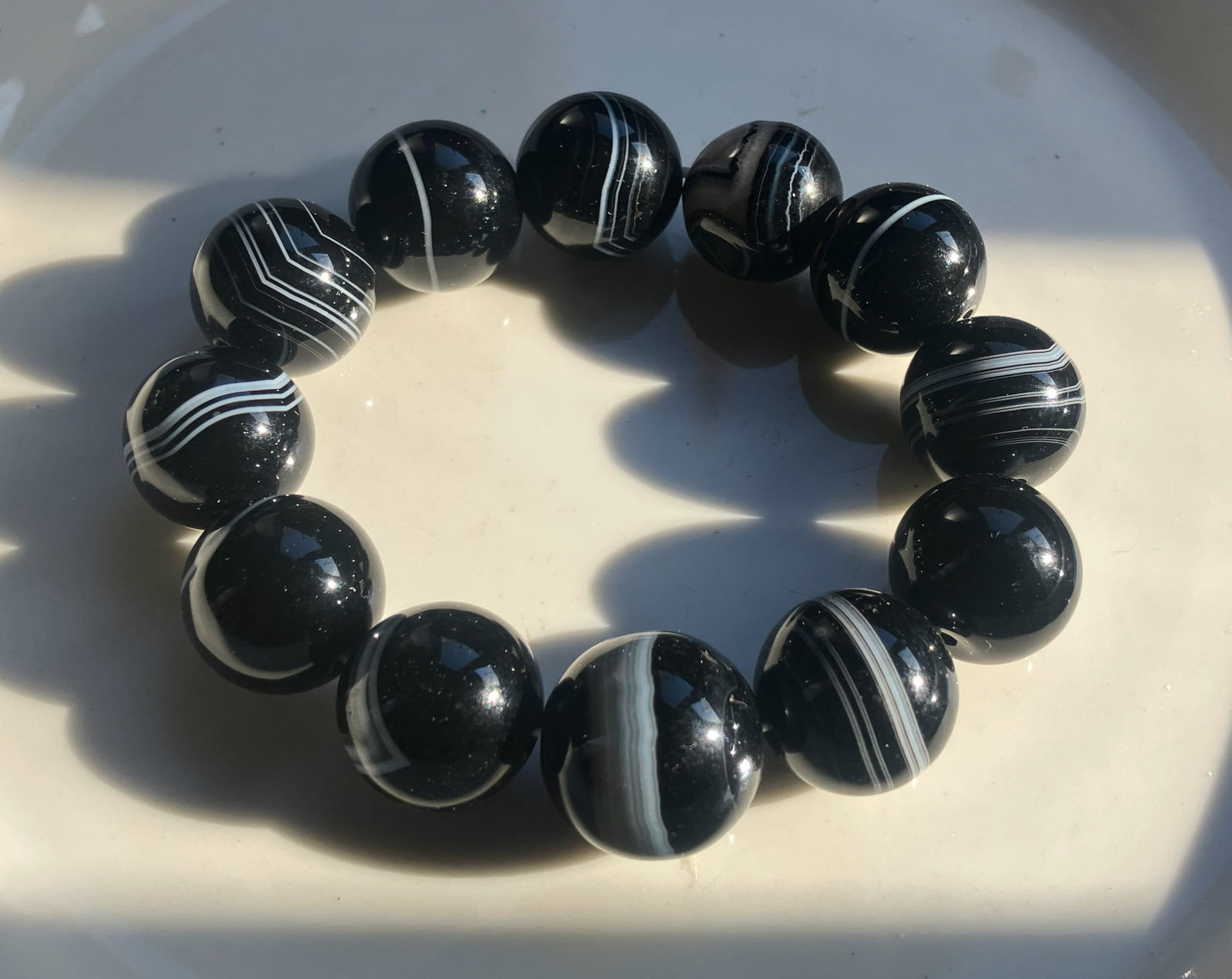 Agate Beads Bracelet: Agate Beads Bracelet, Size of each bead: 20mm