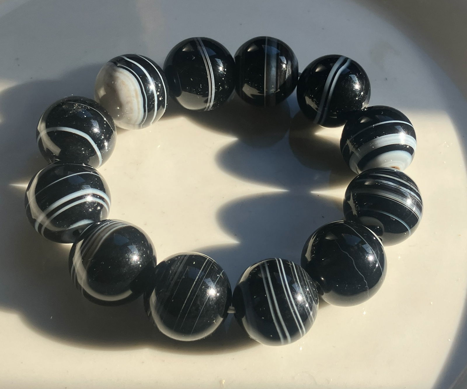 Agate Beads Bracelet: Agate Beads Bracelet, Size of each bead: 20mm