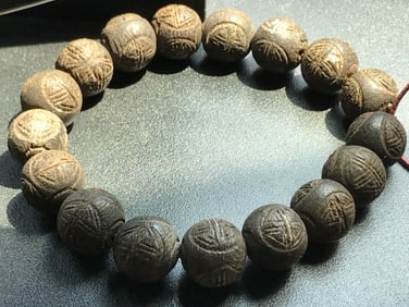 Antique Chen Xiang Longevity Beads Bracelet, Size of each bead: 12mm