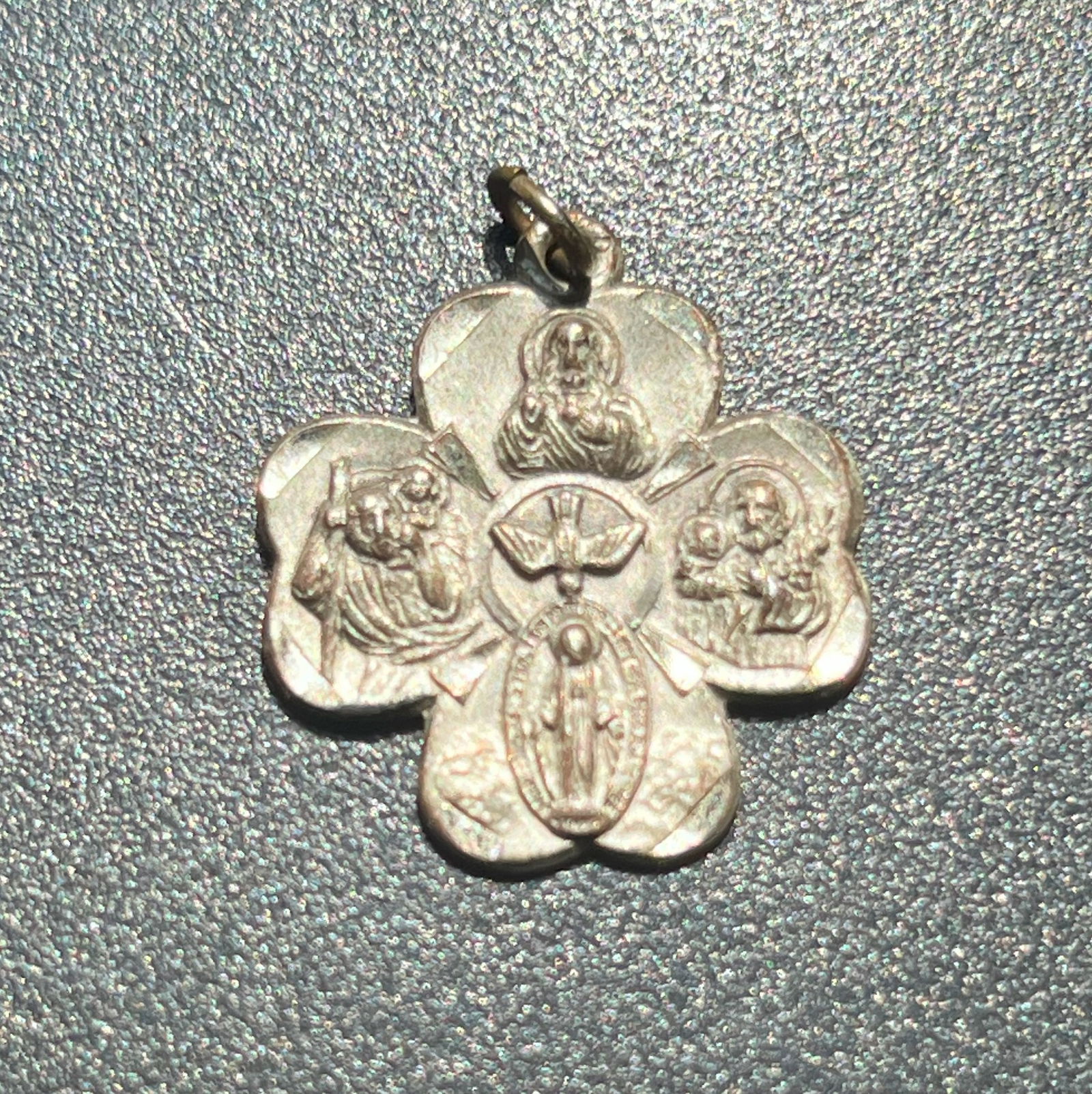 Vintage Silver Pendant: Vintage Silver Pendant