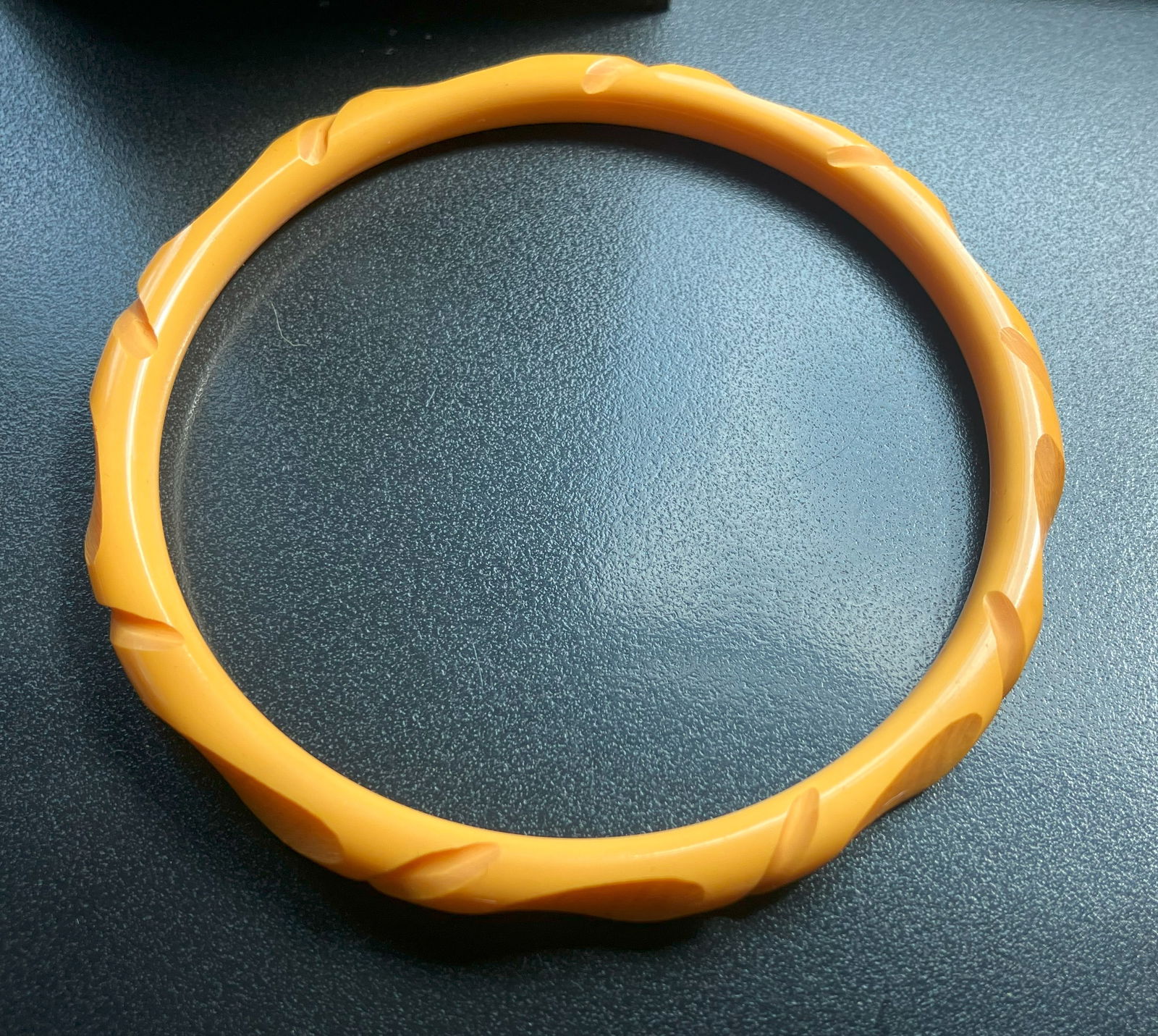 Antique Resin Bracelet (1 of 3)