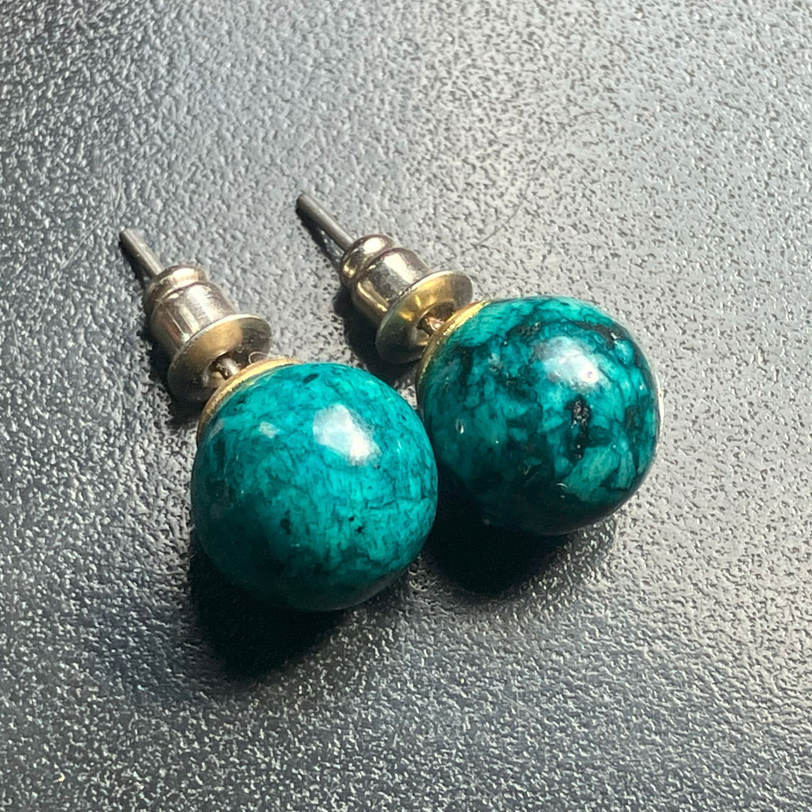 Pair of Earrings: Pair of Earrings
