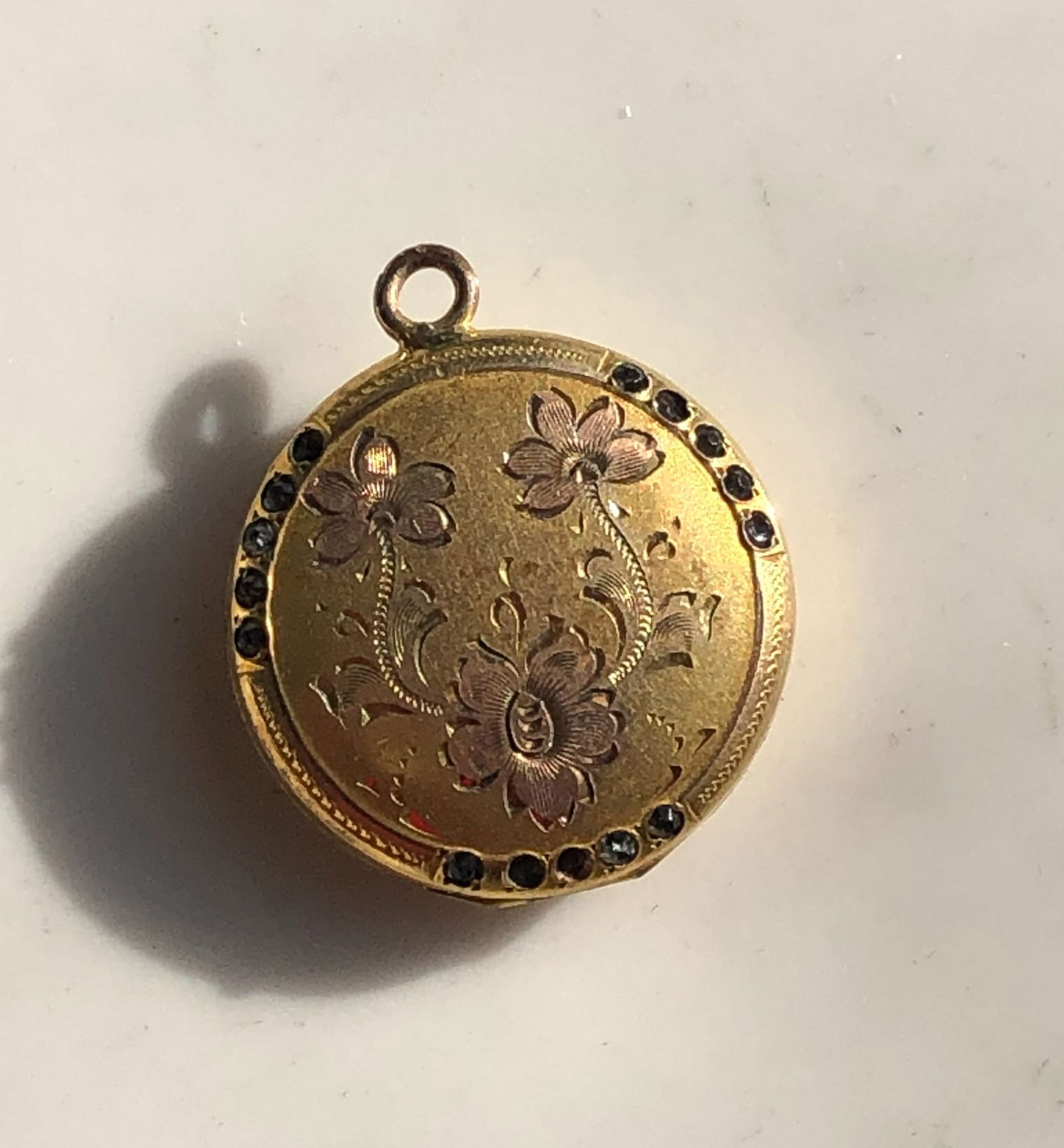 Antique gold Filled Pendant (1 of 5)