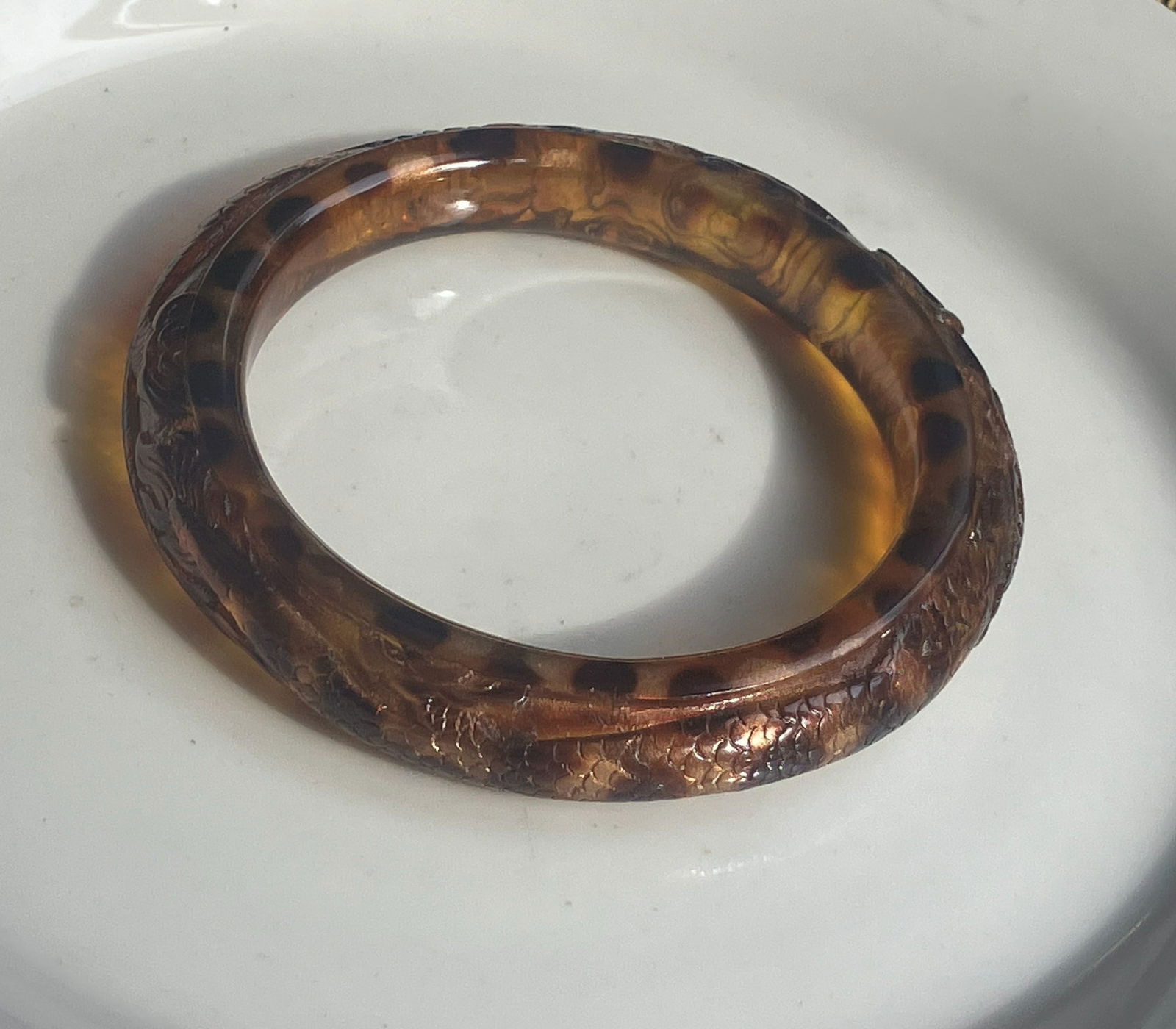 Vintage Plastic Bracelet (1 of 4)