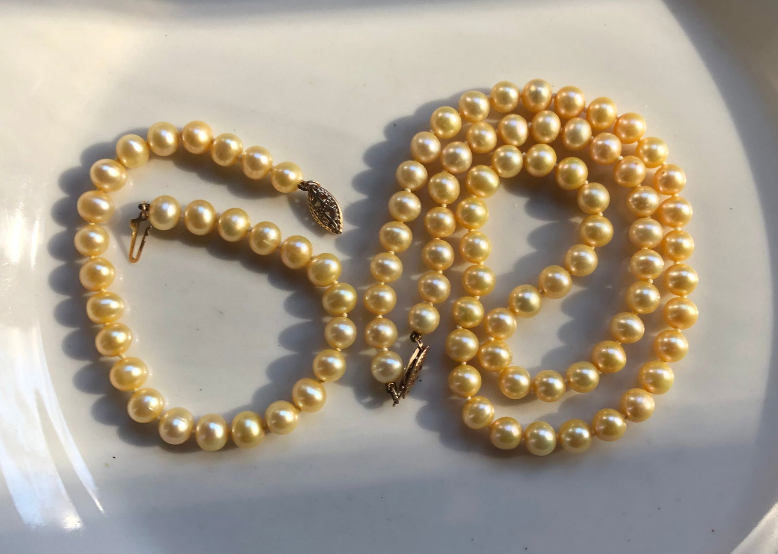 14K Gold Clasp Yellow Pearl Bracelet and Necklace: 14K Gold Clasp Yellow Pearl Bracelet and Necklace