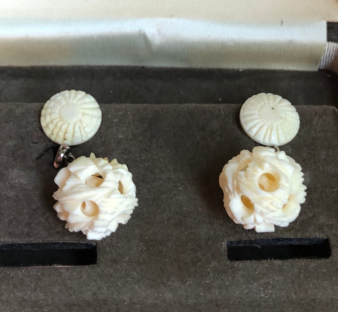 Pair of Carved Earrings: Pair of Carved Earrings