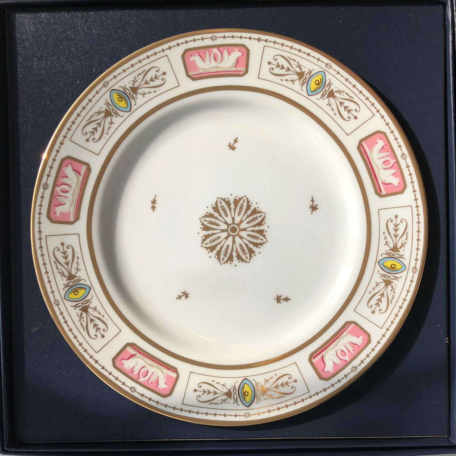 White house Desert Plate (1 of 4)