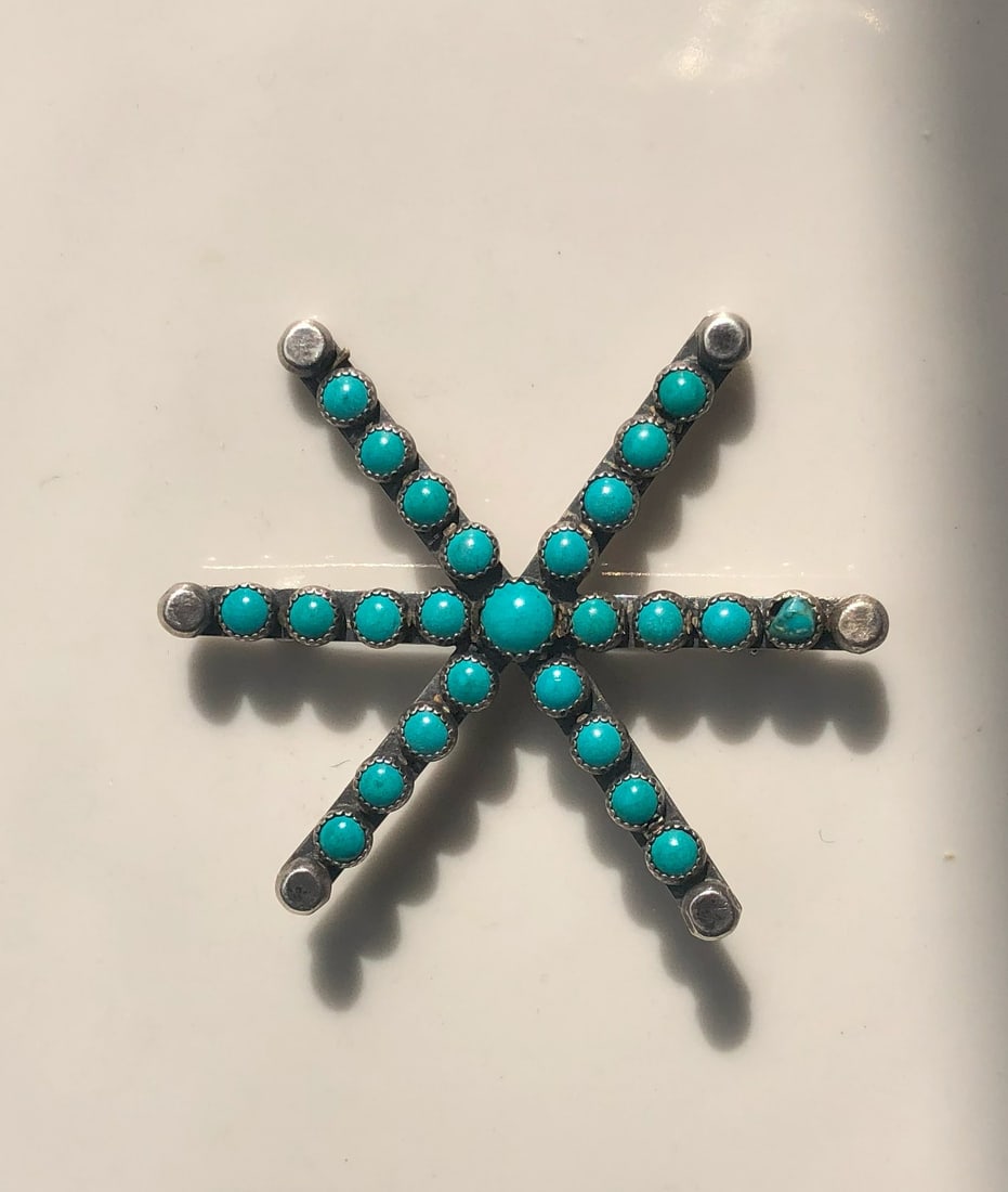 Vintage Silver Turquoise Brooch Pin: Vintage Silver Turquoise Brooch Pin, Size 2.5"