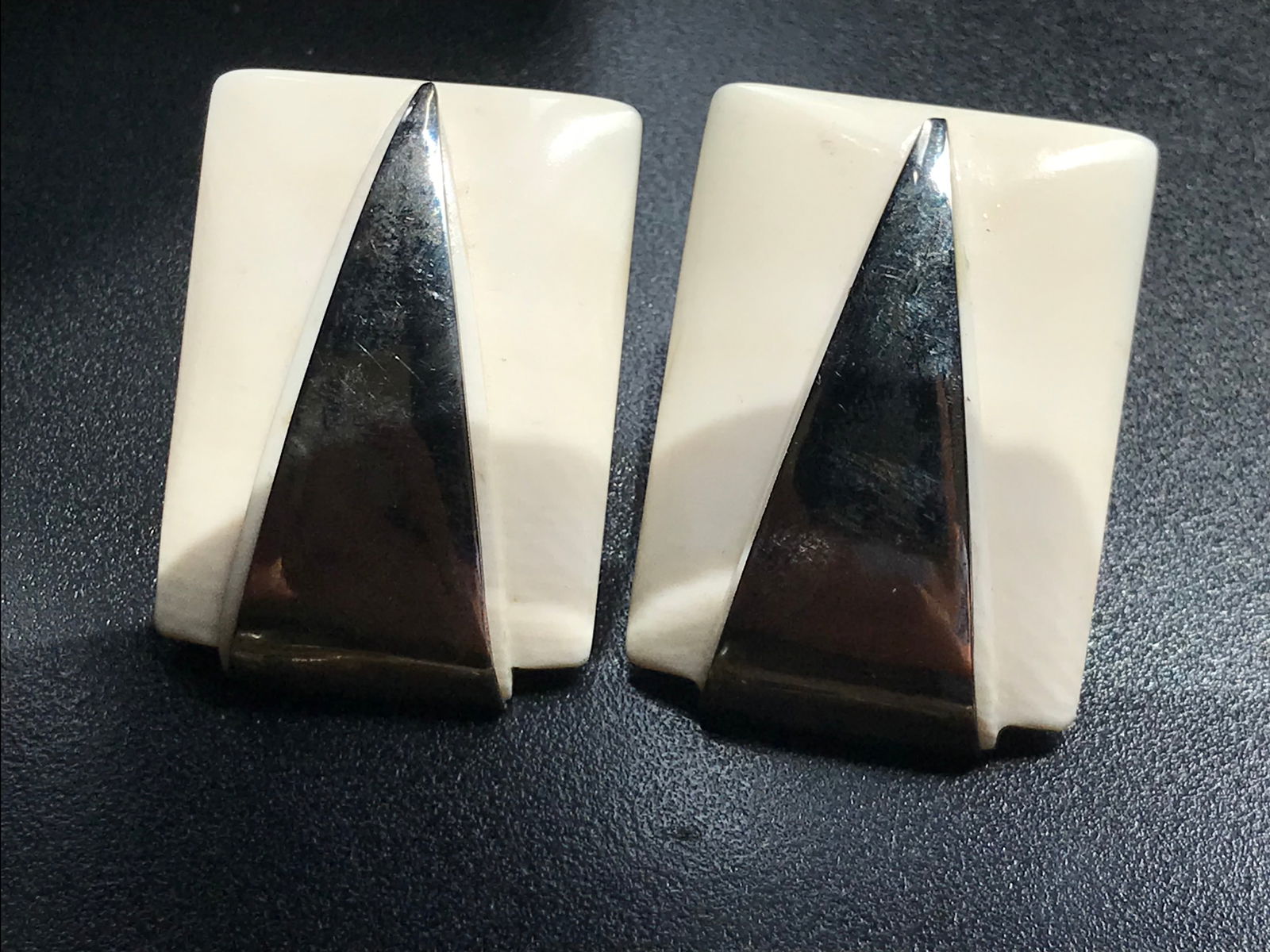 pair of earings, square design with 3 triangles on each, white and black: pair of earings, square design with 3 triangles on each, white and black